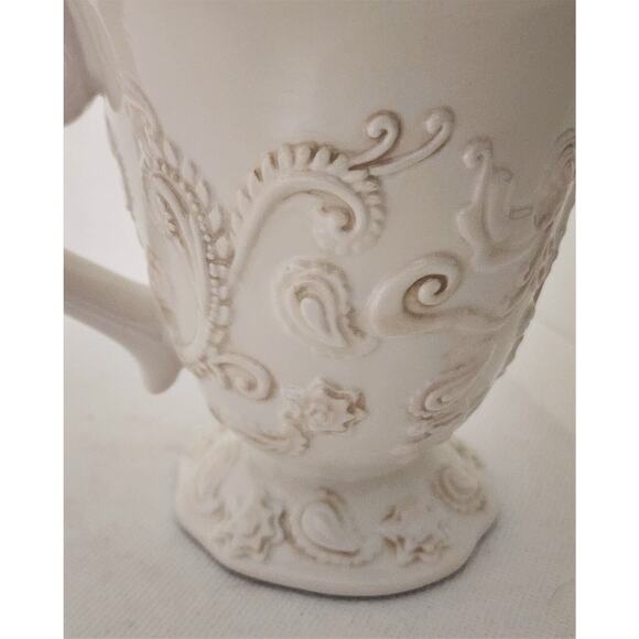 Cups/Mugs-Roscher-Cream on Cream-"Paisley Collection"-Relief-Footed-Set of 3 - Picture 10 of 15
